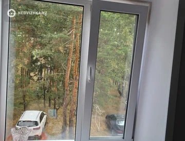 3-комнатная квартира, этаж 2 из 4, 75 м², миниатюра 1