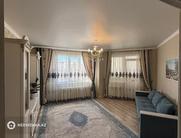 2-комнатная квартира, этаж 7 из 12, 70 м², миниатюра 1
