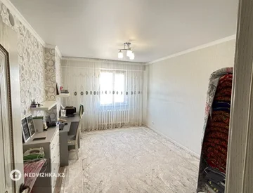 2-комнатная квартира, этаж 7 из 12, 70 м², миниатюра 3
