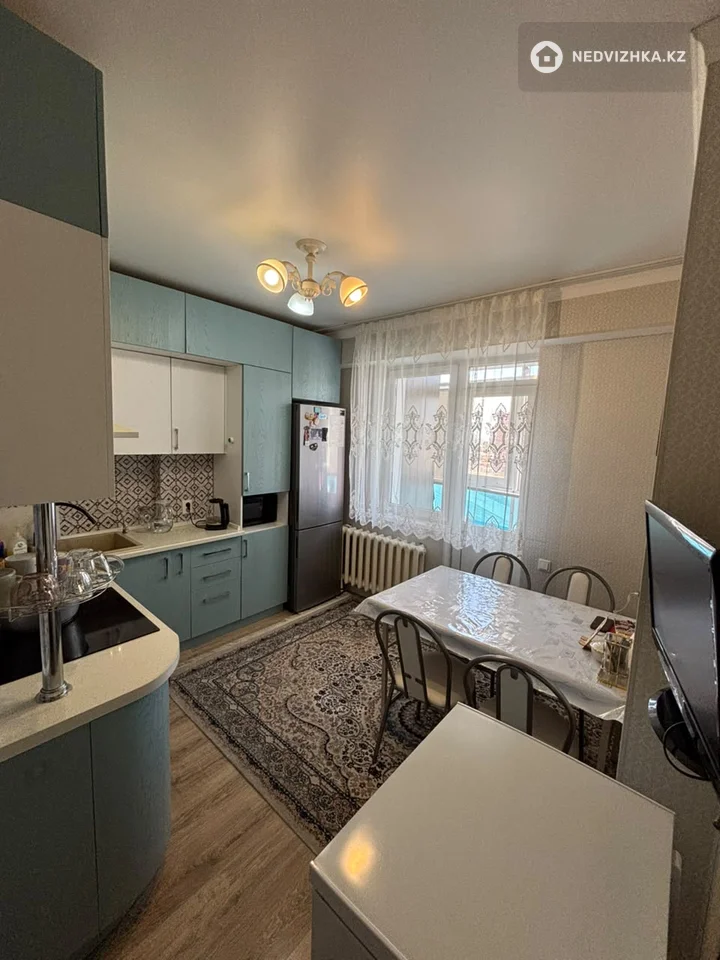 2-комнатная квартира, этаж 7 из 12, 70 м², фотография 4