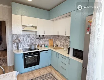 2-комнатная квартира, этаж 7 из 12, 70 м², миниатюра 6