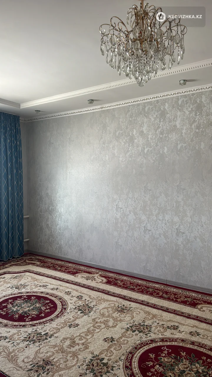 10-комнатный дом, 1000 соток, 260 м²