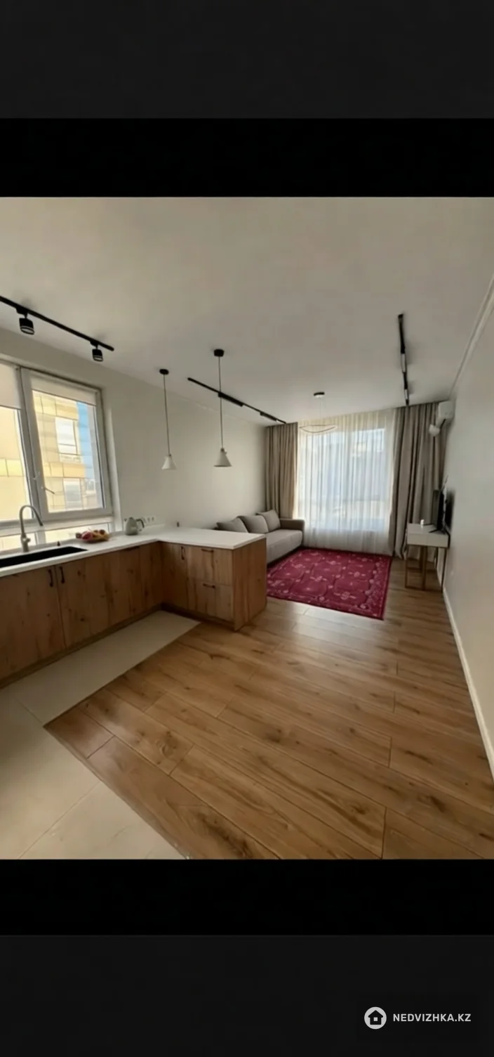 3-комнатная квартира, этаж 8 из 9, 77 м²