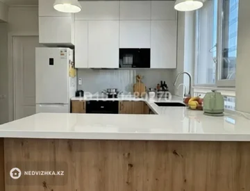 3-комнатная квартира, этаж 8 из 9, 77 м², миниатюра 6