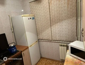 3-комнатная квартира, этаж 2 из 5, 57 м², миниатюра 6