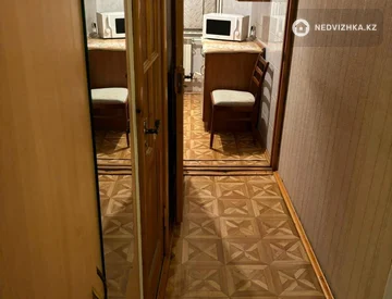 3-комнатная квартира, этаж 2 из 5, 57 м², миниатюра 5
