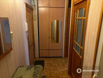 3-комнатная квартира, этаж 2 из 5, 57 м², миниатюра 4