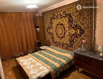 3-комнатная квартира, этаж 2 из 5, 57 м², миниатюра 3