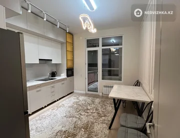 2-комнатная квартира, этаж 10 из 16, 70 м², Посуточно, миниатюра 5