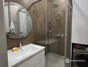 2-комнатная квартира, этаж 10 из 16, 70 м², Посуточно, миниатюра 10