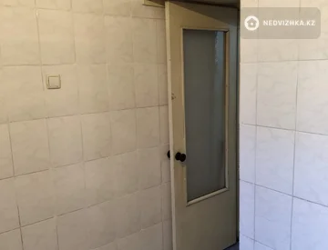 2-комнатная квартира, этаж 1 из 5, 41 м², миниатюра 5