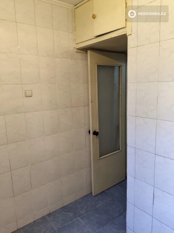 2-комнатная квартира, этаж 1 из 5, 41 м², фотография 5