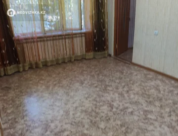 2-комнатная квартира, этаж 1 из 5, 41 м², миниатюра 1