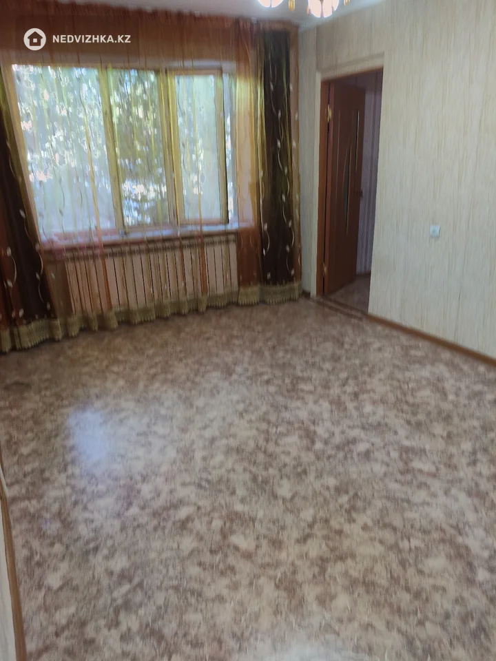 2-комнатная квартира, этаж 1 из 5, 41 м²
