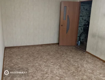2-комнатная квартира, этаж 1 из 5, 41 м², миниатюра 2