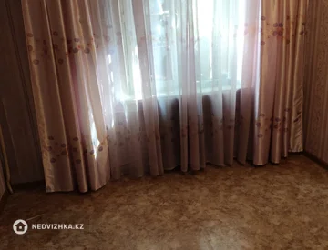 2-комнатная квартира, этаж 1 из 5, 41 м², миниатюра 3