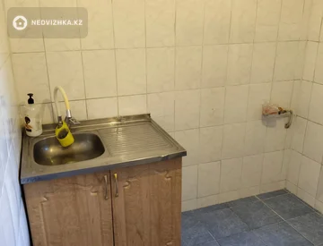 2-комнатная квартира, этаж 1 из 5, 41 м², миниатюра 6