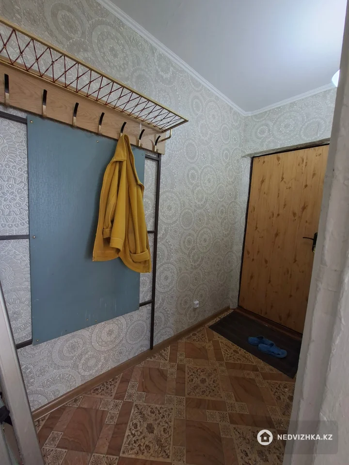 2-комнатная квартира, этаж 4 из 4, 45 м², На длительный срок, фотография 2