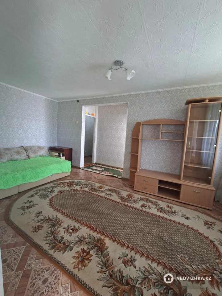 2-комнатная квартира, этаж 4 из 4, 45 м², На длительный срок, фотография 3