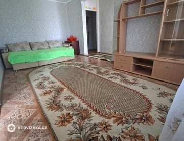 2-комнатная квартира, этаж 4 из 4, 45 м², На длительный срок, миниатюра 4