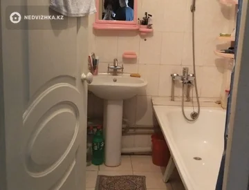 3-комнатная квартира, этаж 4 из 5, 88 м², миниатюра 4