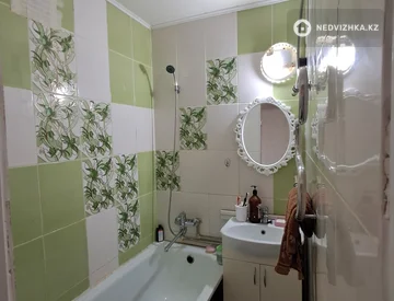 2-комнатная квартира, этаж 4 из 5, 46 м², миниатюра 5