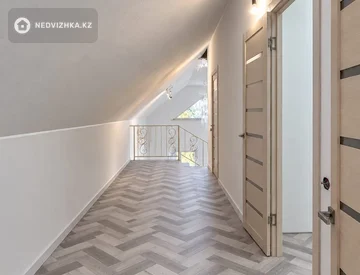 4-бөлмелі үй, 5.3 соттық, 153 м², 10-нобай