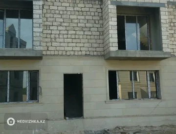 6-комнатная квартира, этаж 3 из 3, 260 м², миниатюра 2
