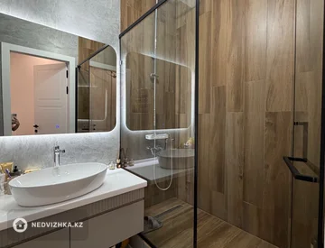 4-комнатная квартира, этаж 6 из 9, 138 м², миниатюра 3