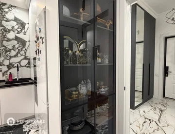4-комнатная квартира, этаж 6 из 9, 138 м², миниатюра 9