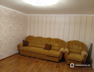 2-комнатная квартира, этаж 4 из 5, 43 м², миниатюра 3