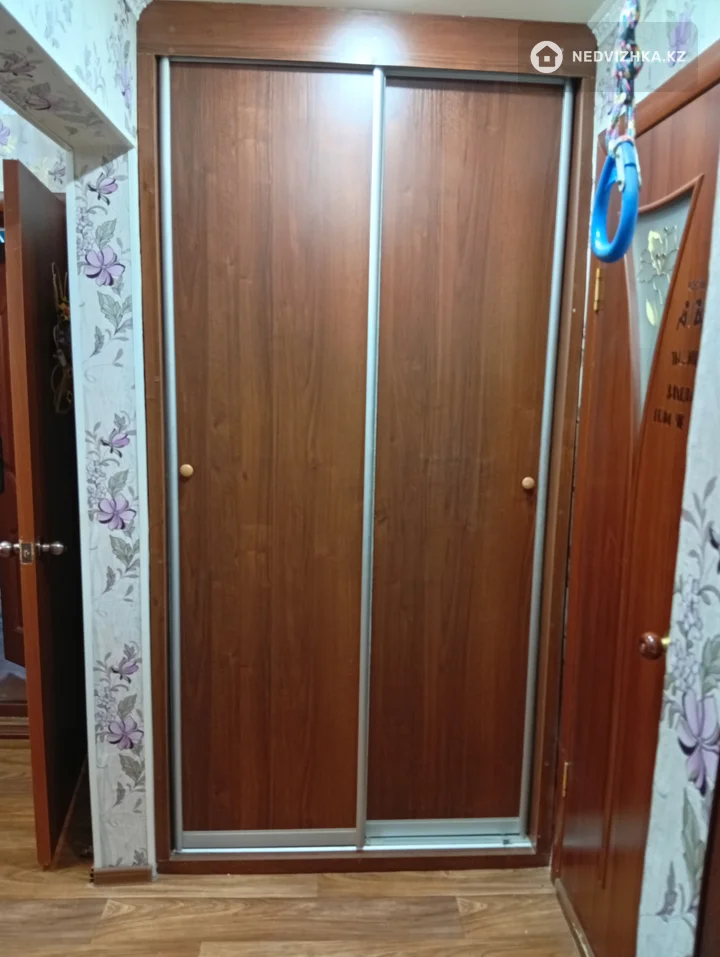 2-комнатная квартира, этаж 4 из 5, 43 м², фотография 4