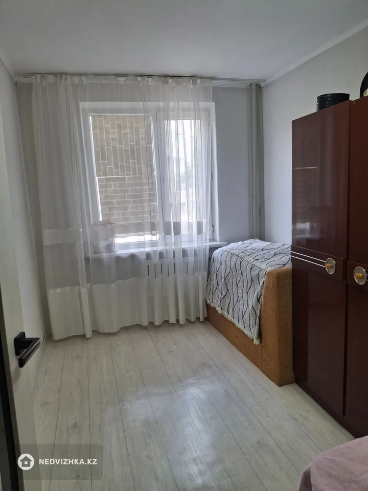 3-комнатная квартира, этаж 2 из 5, 59 м², фотография 3