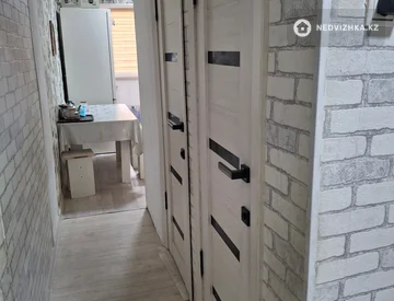 3-комнатная квартира, этаж 2 из 5, 59 м², миниатюра 7