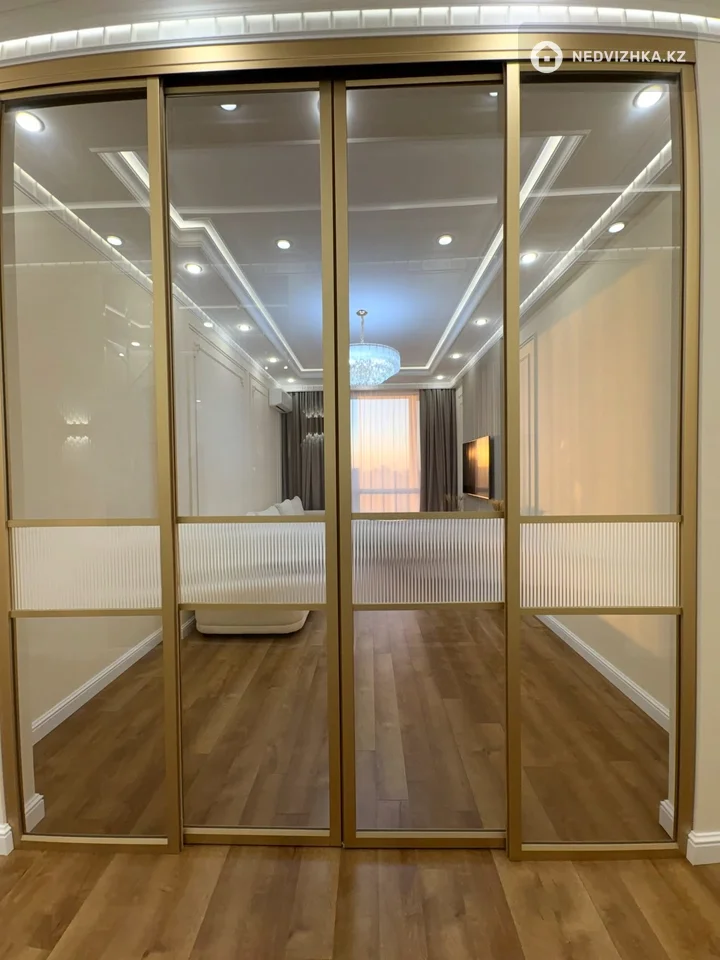 2-комнатная квартира, этаж 16 из 19, 62 м², фотография 5