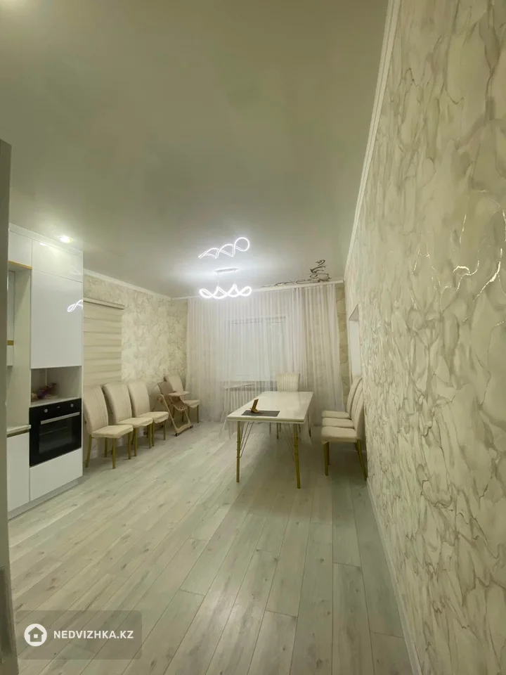 5-комнатная часть дома, 8 соток, 215 м²