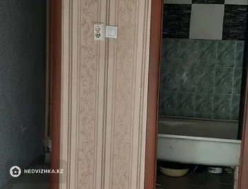 1-комнатная квартира, этаж 6 из 10, 35 м², миниатюра 2