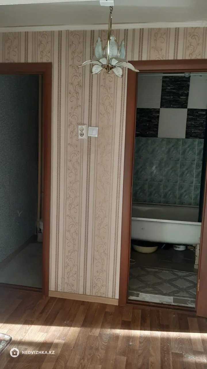 1-комнатная квартира, этаж 6 из 10, 35 м², фотография 2