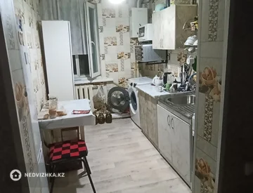 3-комнатная квартира, этаж 2 из 2, 56 м², миниатюра 2