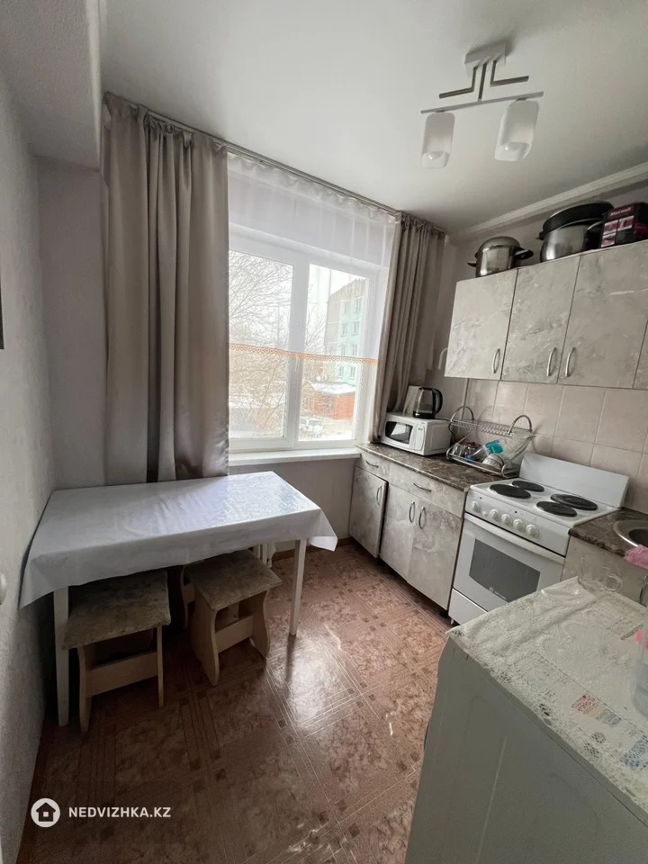 4-комнатная квартира, этаж 2 из 5, 62 м², фотография 5