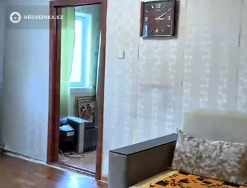 3-комнатная квартира, этаж 3 из 5, 57 м², миниатюра 1