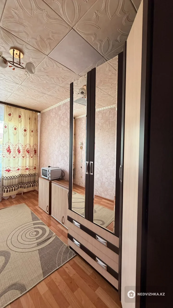 3-комнатная квартира, этаж 3 из 5, 57 м², фотография 2