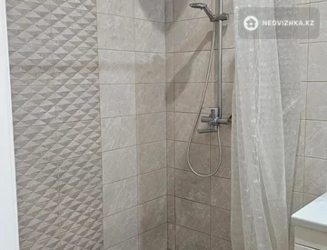2-комнатная квартира, этаж 12 из 13, 54 м², миниатюра 9