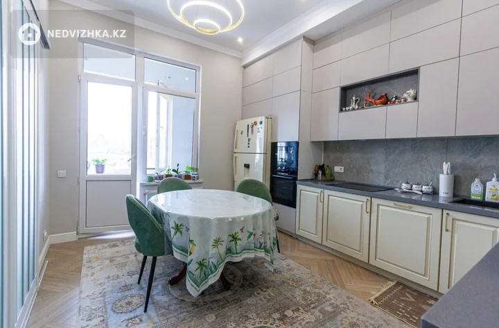 3-комнатная квартира, этаж 12 из 12, 105 м², фотография 3