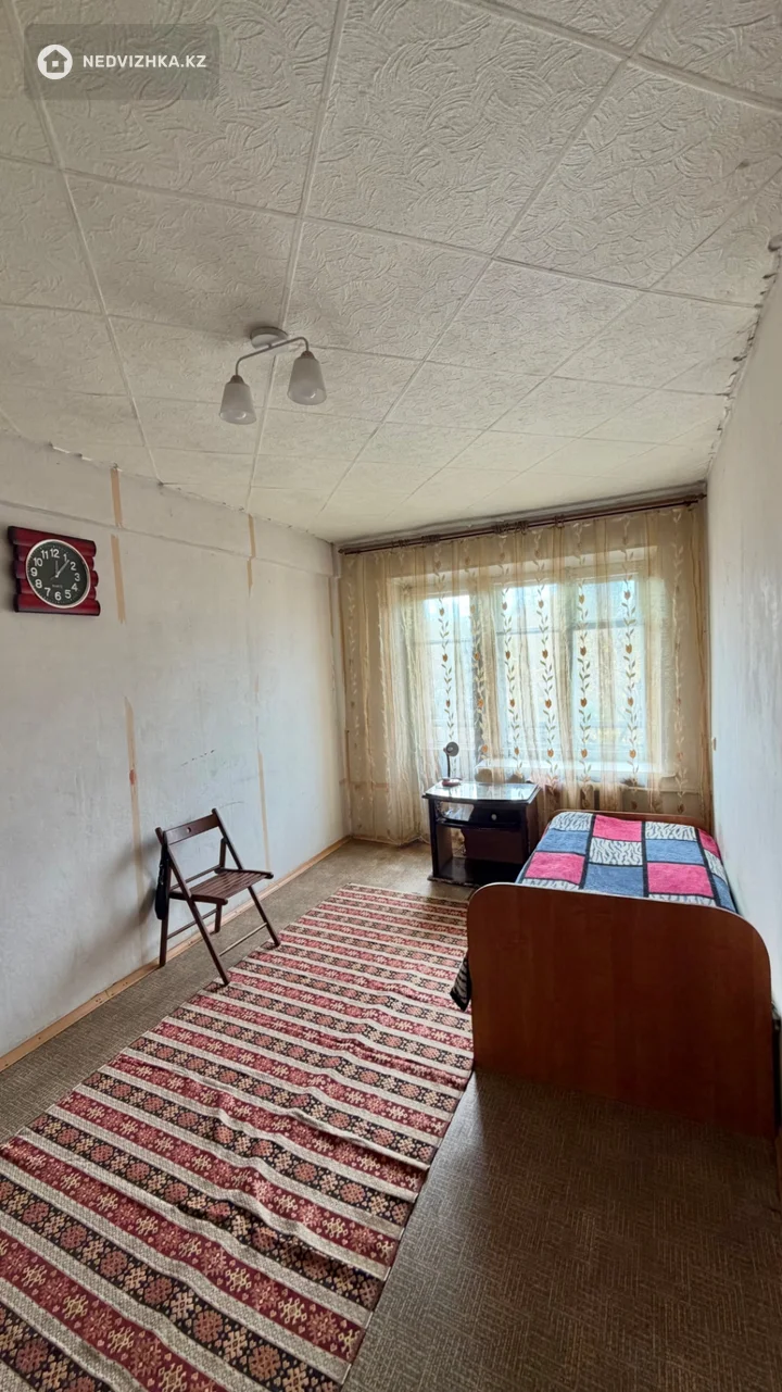 1-комнатная квартира, этаж 3 из 5, 32 м², фотография 3