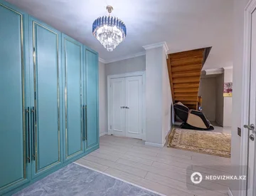 4-комнатная квартира, этаж 5 из 5, 168 м², миниатюра 5
