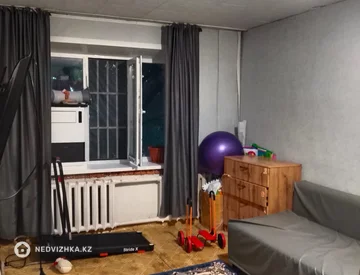 1-комнатная квартира, этаж 3 из 5, 30 м², миниатюра 1
