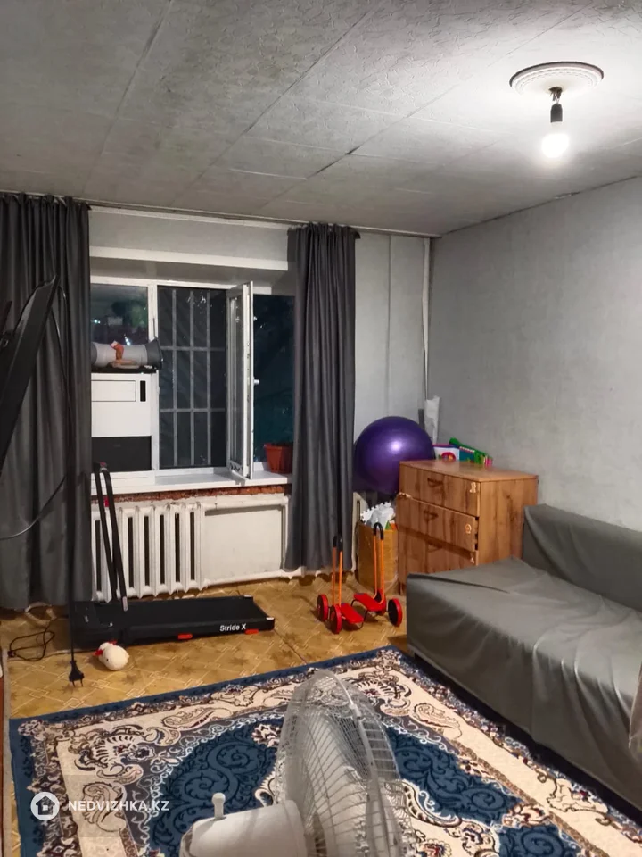 1-комнатная квартира, этаж 3 из 5, 30 м²