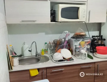 1-комнатная квартира, этаж 3 из 5, 30 м², миниатюра 2