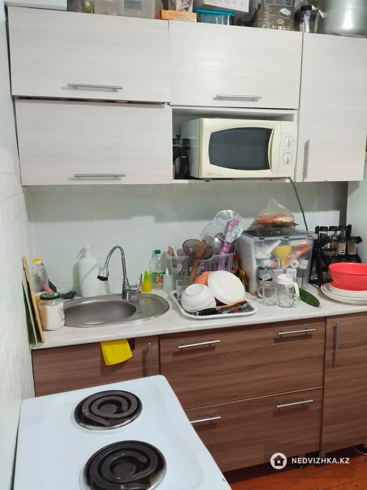 1-комнатная квартира, этаж 3 из 5, 30 м², фотография 2